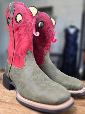 Justin Show Stopper Western Boots Mens 9EE Wide Square Toe Brown Red FN7120 NWOB
